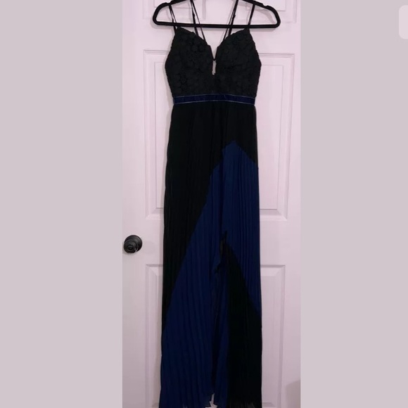 NWT Foxiedox Nealea Pleat Chiffon Gown XS - Picture 4 of 8